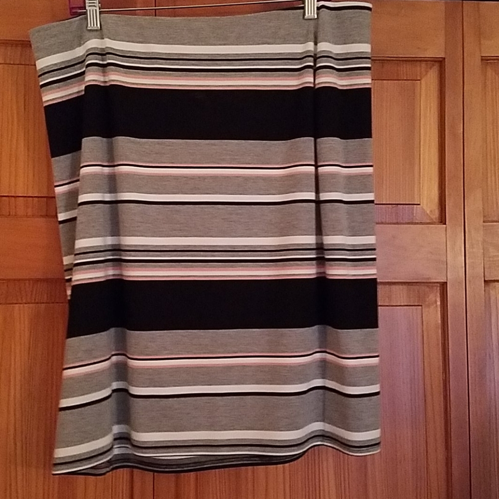 Pencil skirt